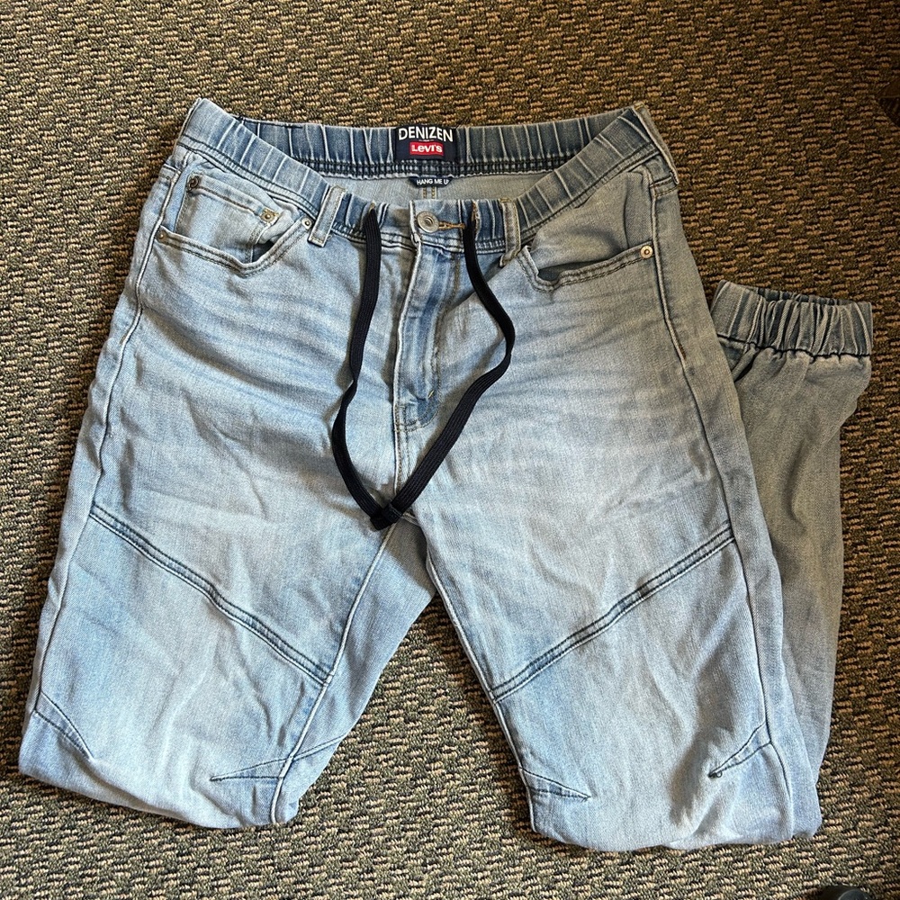 Levi’s Jogger Jeans